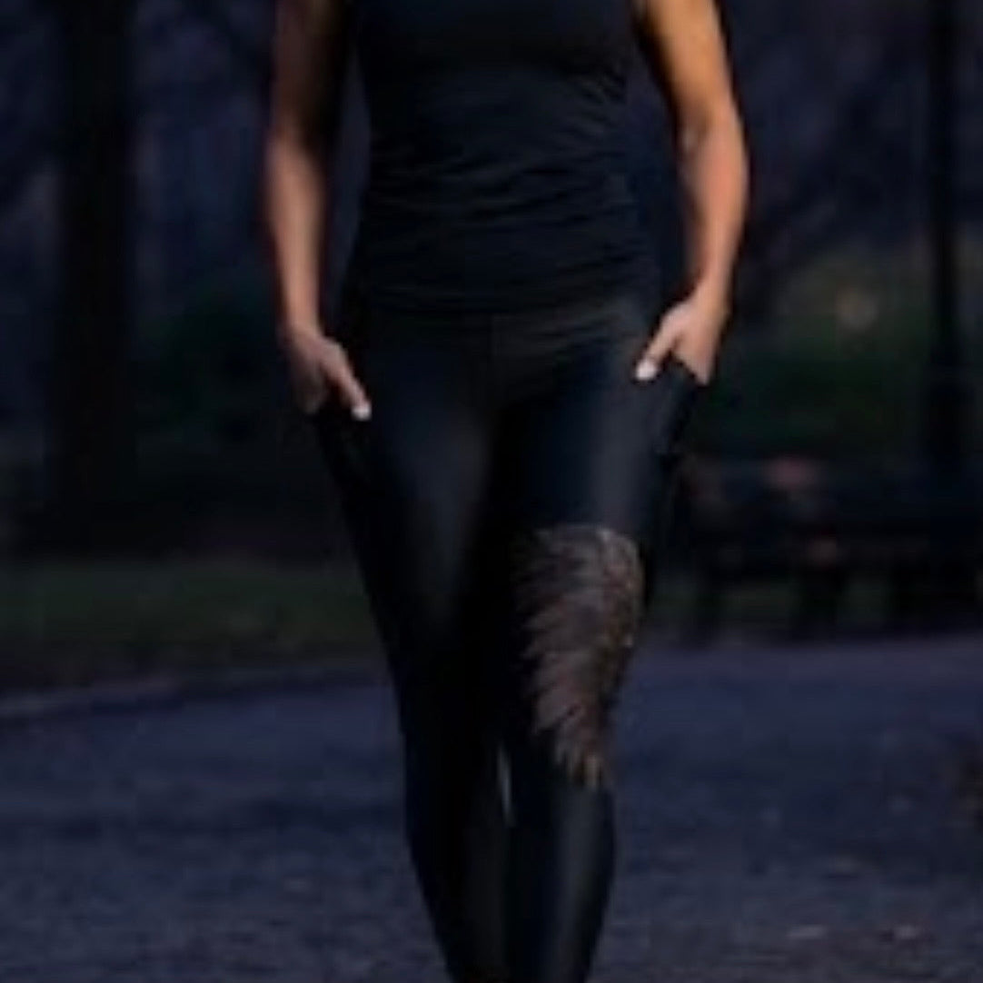 AOE Signature Wing Legging